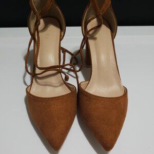 Chic Cognac Pointed-Toe Lace-Up Heels – Size 8.5